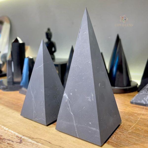 Kim Tự Tháp Shungite Chóp Cao KTTS02 2
